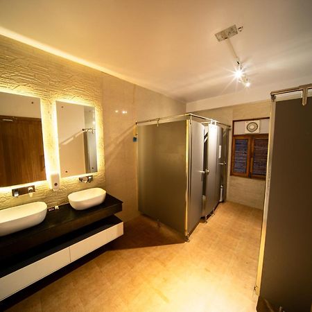 Pokhara Backpackers Hostel المظهر الخارجي الصورة