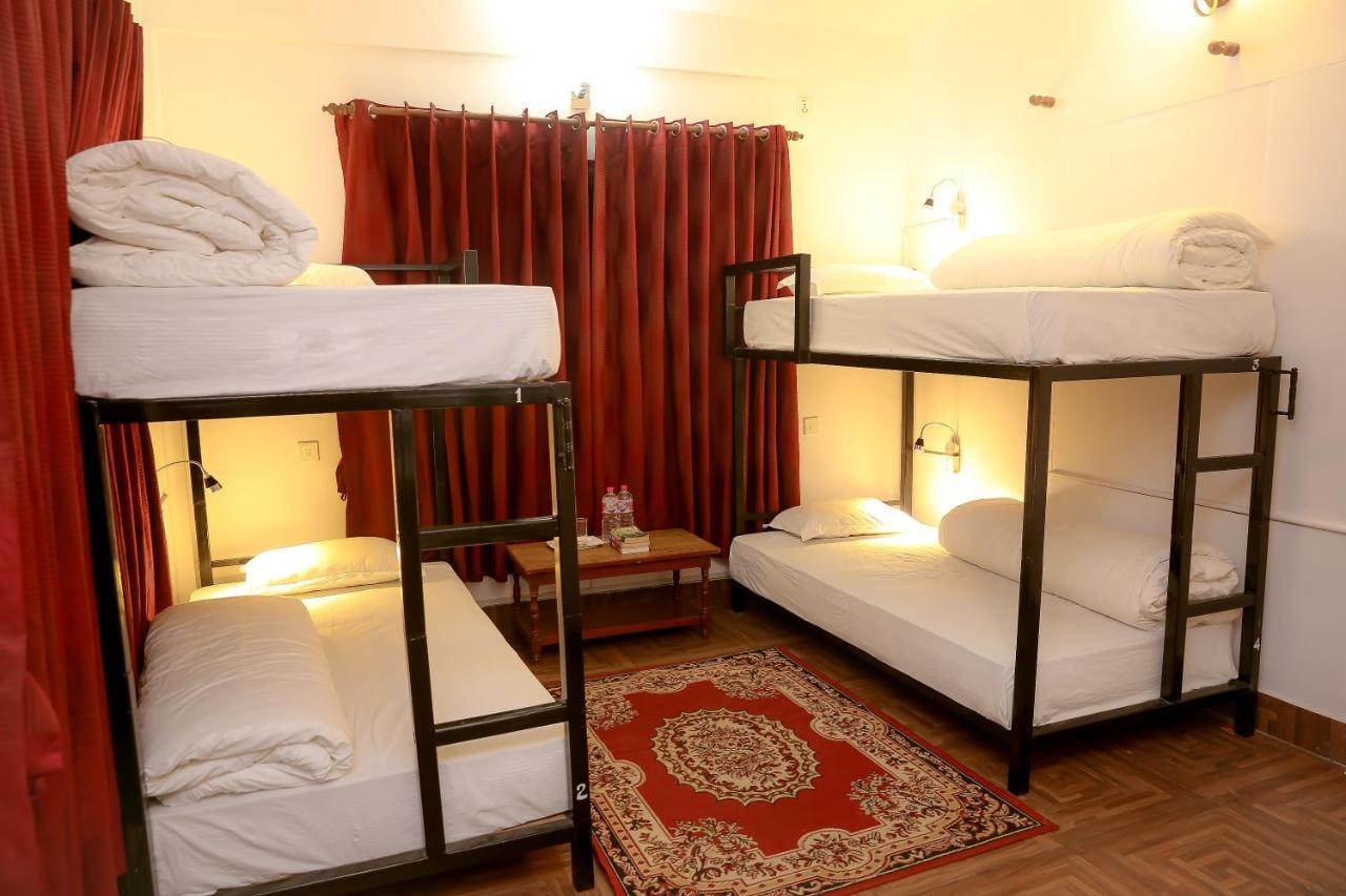 Pokhara Backpackers Hostel المظهر الخارجي الصورة